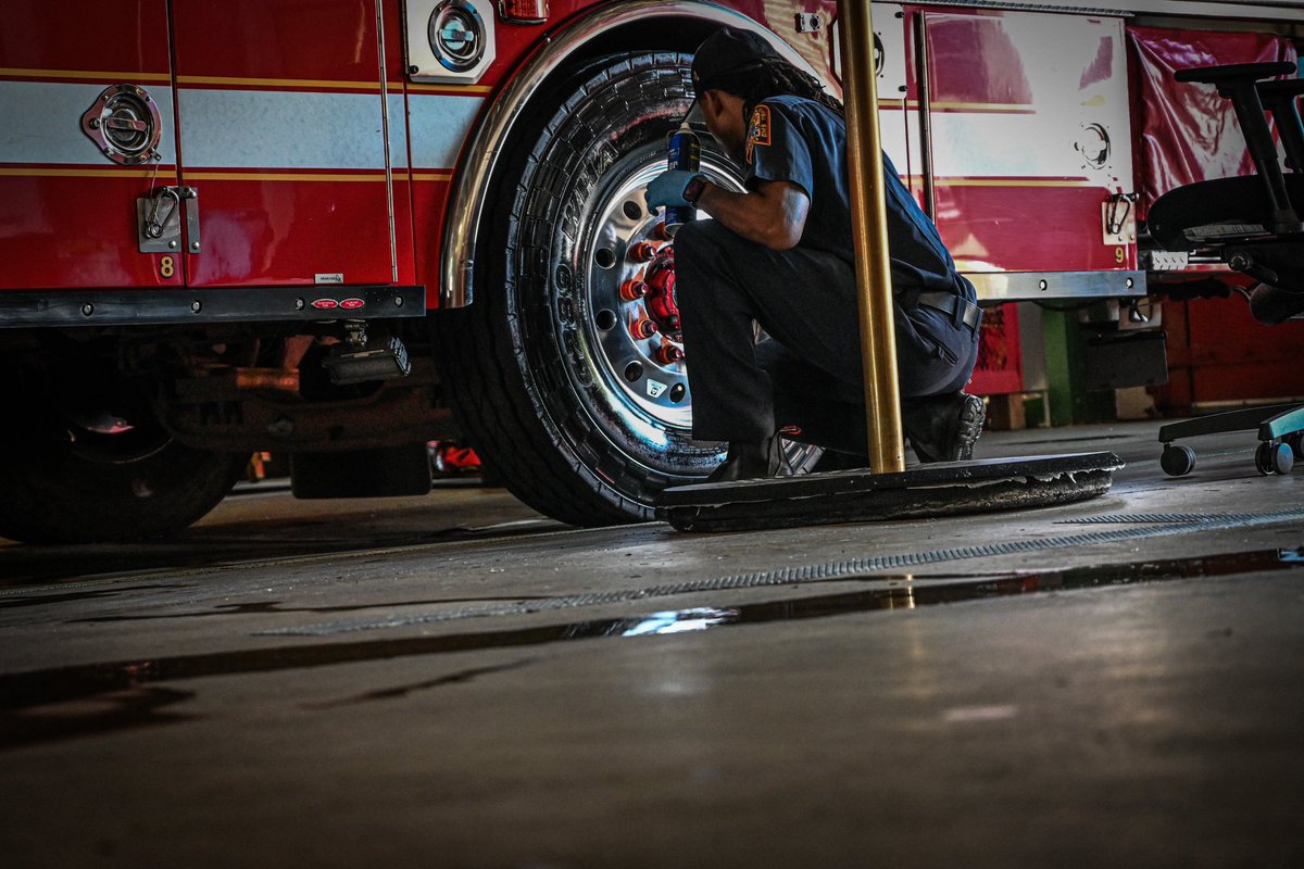11truckdriver's tweet image. Pride from DCFD Truck Co 8 ‘the valley’ caught the truck driver in the middle of doing his thing to make his apparatus look sharp.