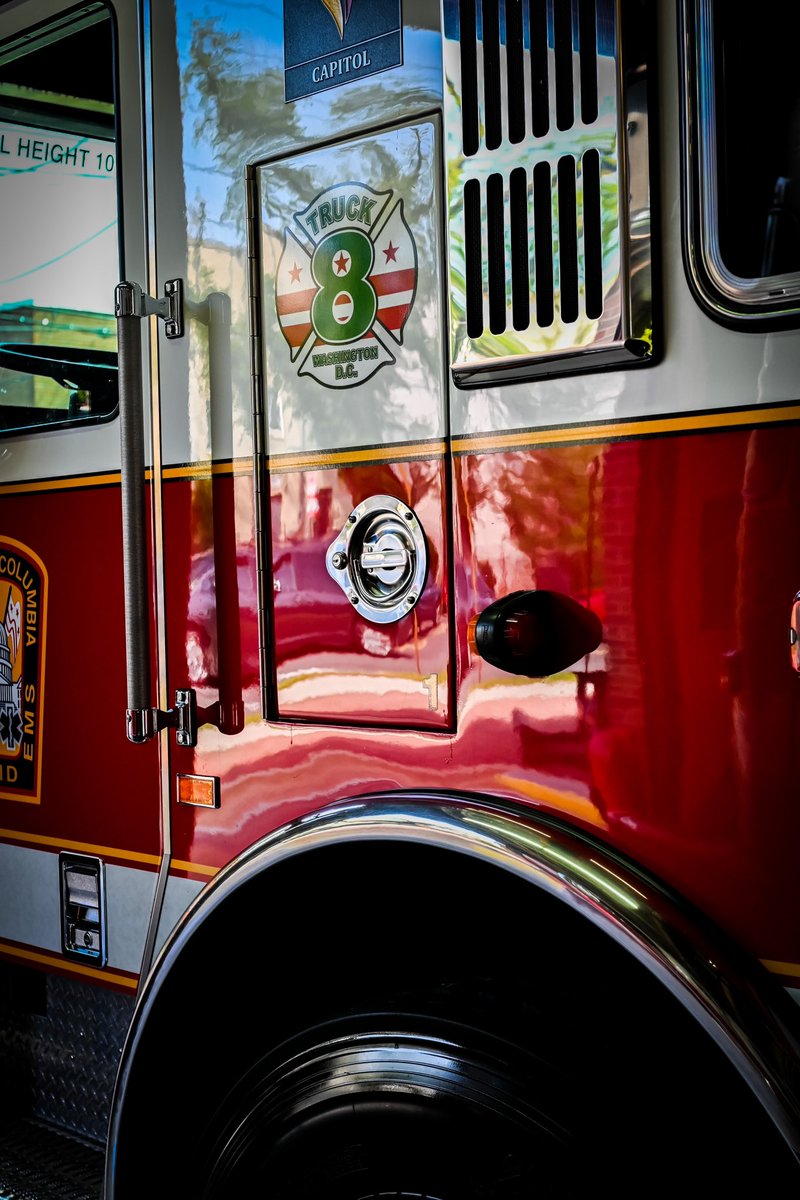 11truckdriver's tweet image. Pride from DCFD Truck Co 8 ‘the valley’ caught the truck driver in the middle of doing his thing to make his apparatus look sharp.