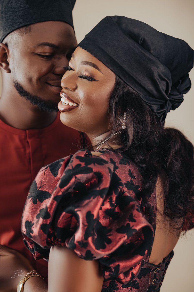 Hello X
Guess who is back &amp; married😍