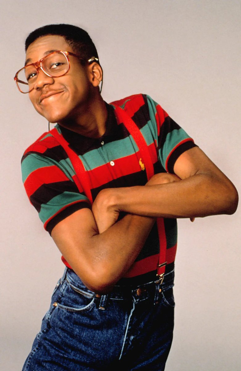 Pentragos's tweet photo. Dub Haters : Hurrdurr skidaddlw blaablaa
Me : I love in europe, 90% of what I watched as a kid was dubbed..idc
Anyway same VA aint that silly https://t.co/mPXZzi1aPd