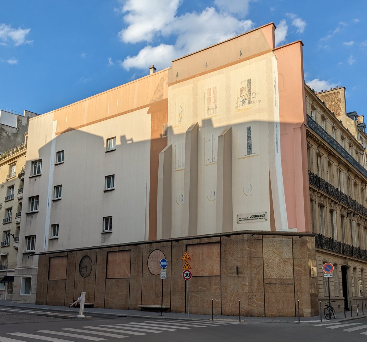 Invisible Paris tweet media