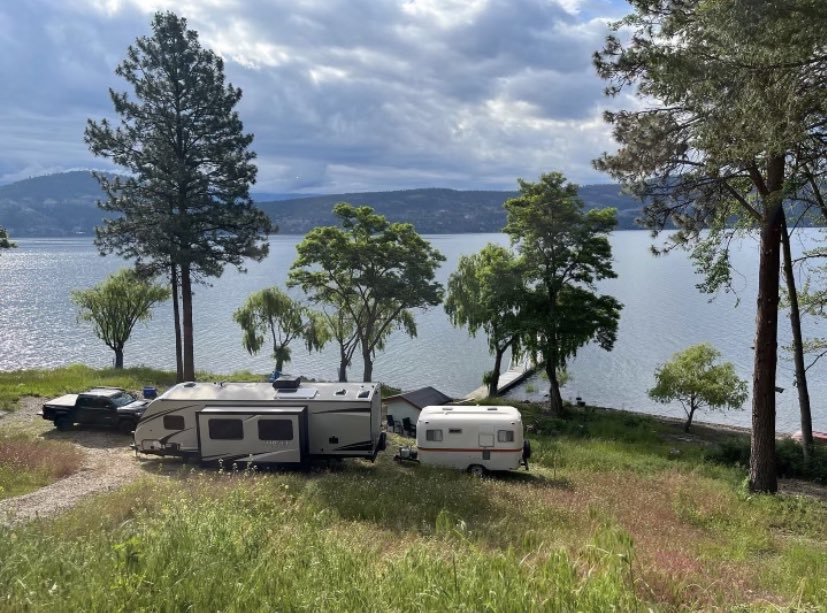 LocksTwigs's tweet image. Close family friends sent me this last night &amp;amp; it’s truly jaw dropping… 

For those in the Kelowna region &amp;amp; nearby, please stay safe 🙏🏼🙏🏼