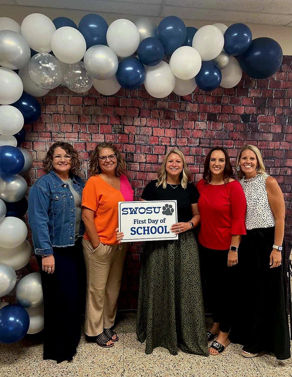 SWOSU_DOE's tweet image. Welcome back, Dawgs!! It was great to see everyone on campus today! #SWOSU #GoDawgs