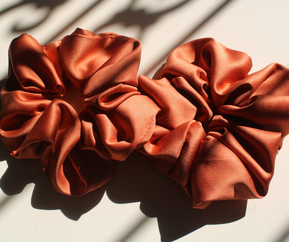 WRLibrary's tweet image. Learn some sewing basics by making your own scrunchy at 2 pm on Friday, Sept. 1, at the Williamsburg Library! Ages 13+. Call 757.741.3300, option 2 to reserve your spot. #Makerspace #SewingTips #Crafts