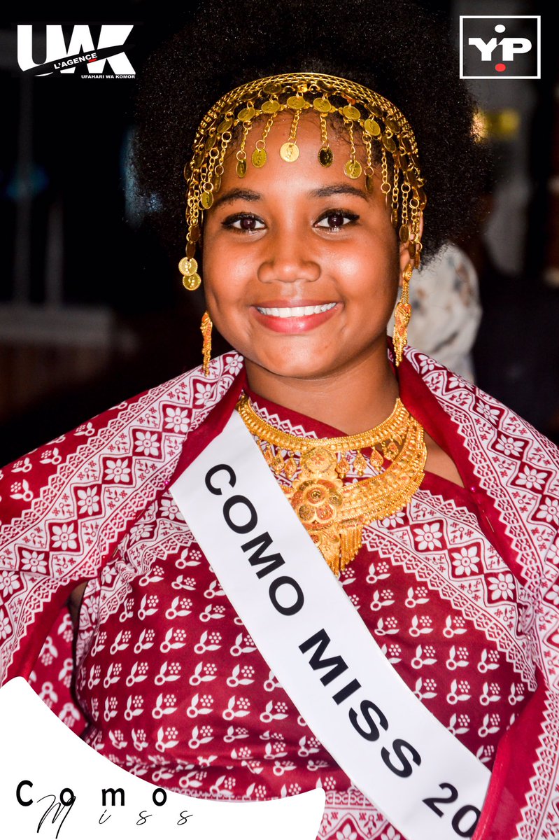Miss Comoko
📸Nikon D3100 
Shoot by Yank Prod