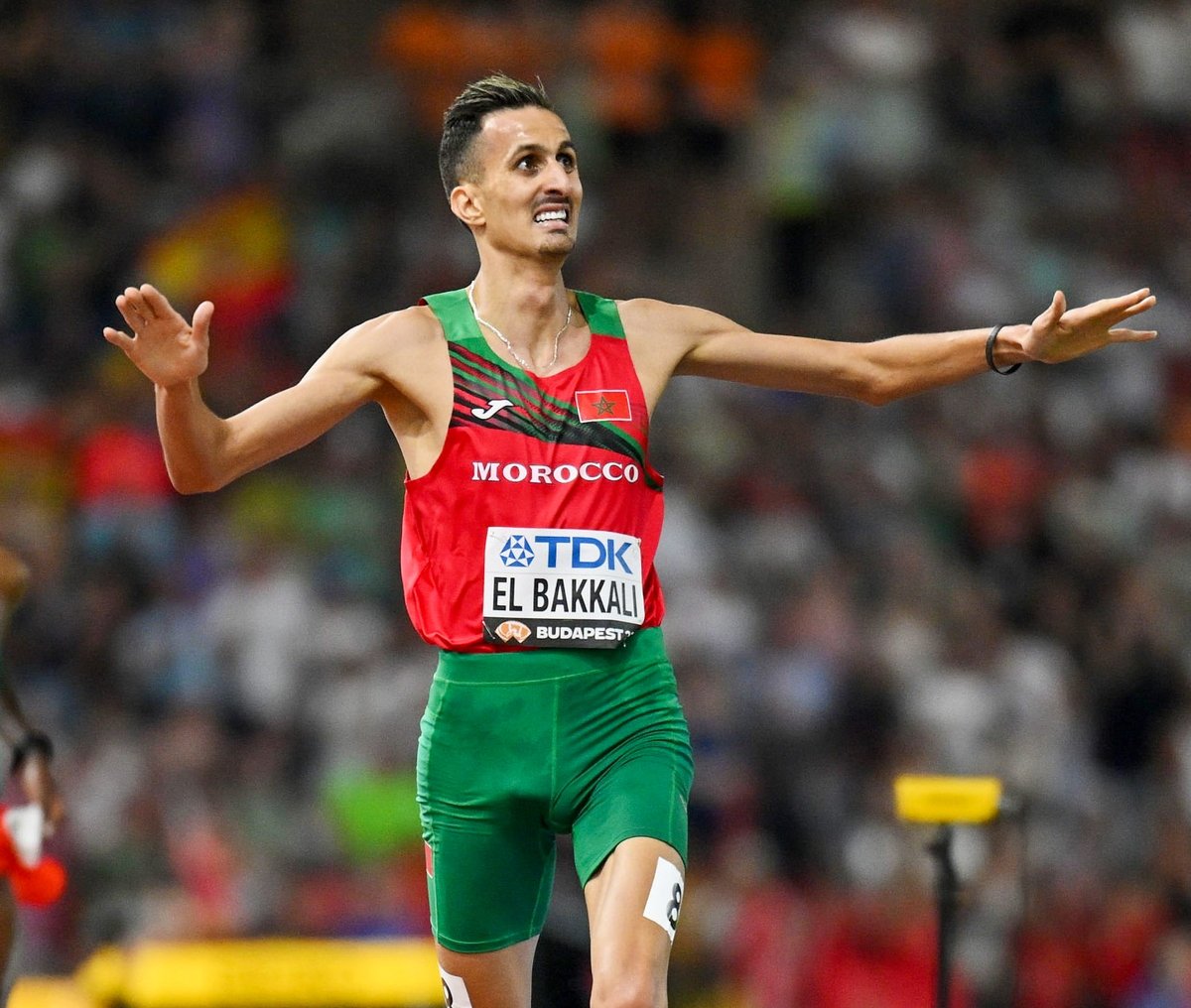 Soufiane El Bakkali 🇲🇦 is the World 3000mSc Champion!!

He defeated World Record holder, Lamecha Girma 🇪🇹 in 8:03.53 to the Ethiopian's 8:05.44 for another Silver.
Abraham Kibiwott 🇰🇪 put Kenya on the map again in the event with 8:11.98 in 3rd.
#Budapest2023