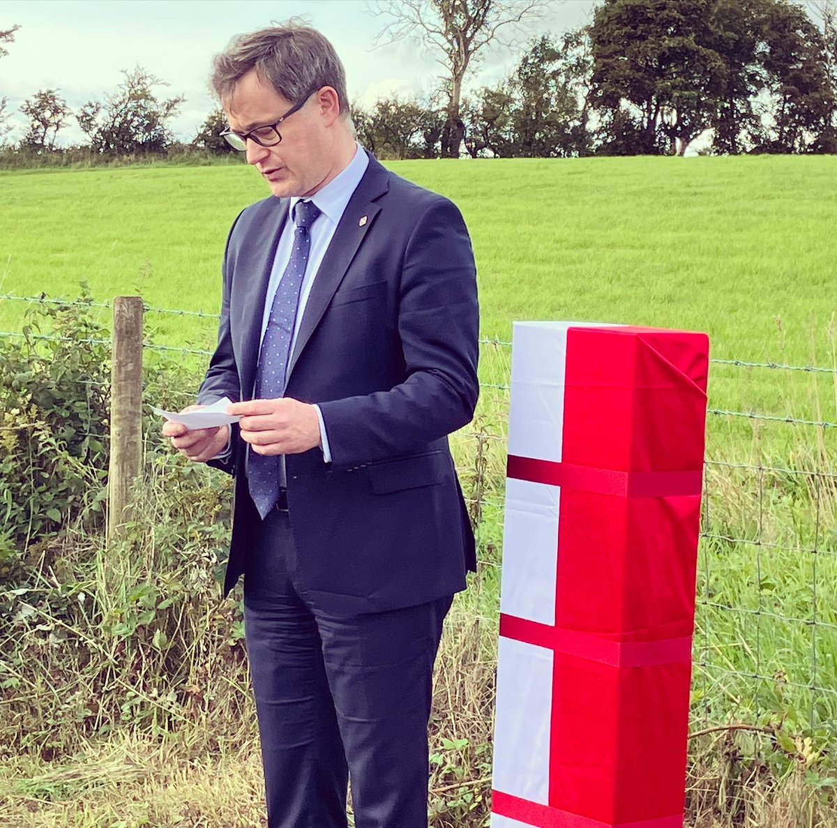 1leekane's tweet photo. Beautiful and poignant evening with the Consul General of #Poland in NI, Mariusz Stus, and Maciek Bator, @WWIIPolesNI, at the unveiling of a memorial to Polish Air Force Pilot Officer Jerzy Ryszard Tuczemski on the 80th anniversary of his fatal crash outside #Rasharkin.

#FYFO https://t.co/dLlZrQ4rV2