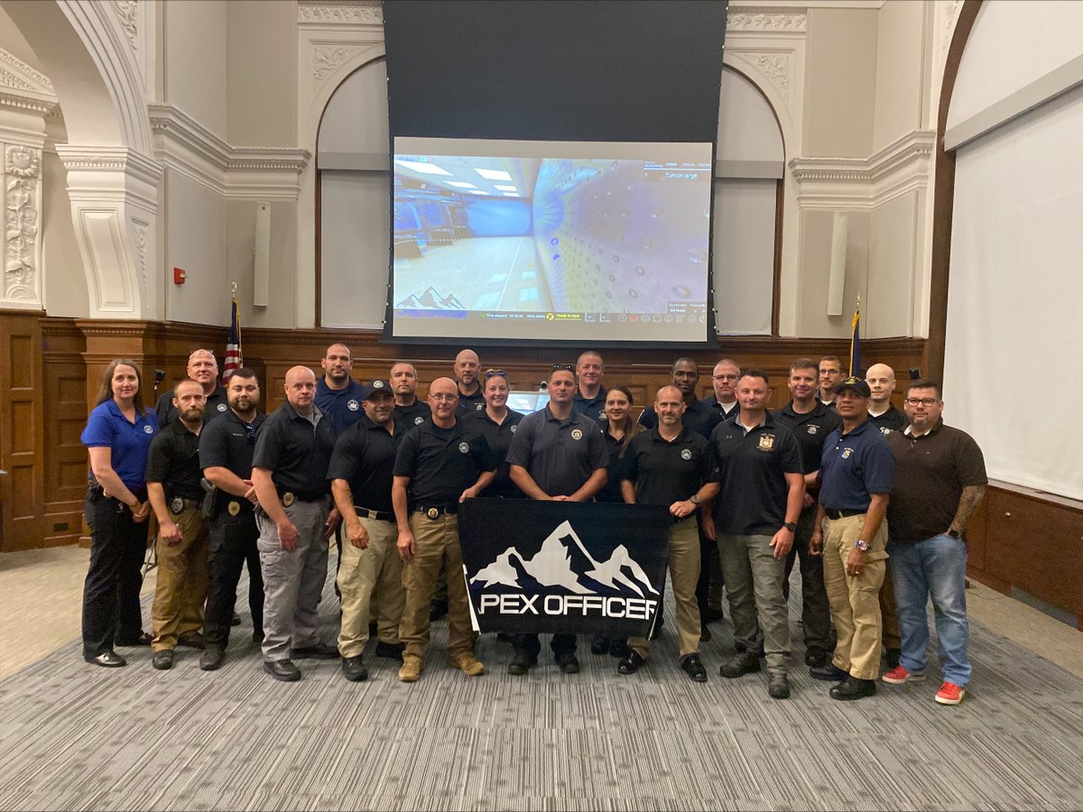 NYSUniversityPD's tweet photo. Your University Police have partnered with @ApexOfficer Systems.
The system uses virtual reality hardware and technology to create a realistic and immersive virtual reality use of force, de-escalation, and crisis intervention training simulator for our police officers. https://t.co/VCy65R9fyd