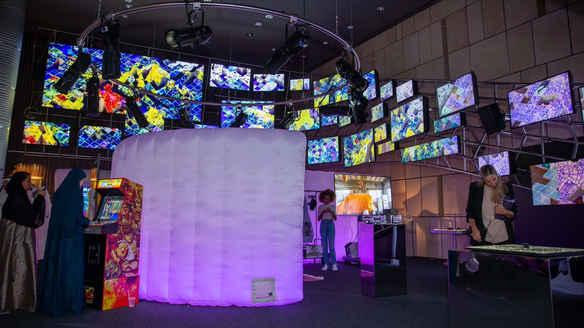 NUQatar's tweet photo. Now open: @TheMediaMajlis’ fall 2023 exhibition and Qatar’s first major presentation exploring the concept of the metaverse, #MetaWhat?
Explore the pitfalls and opportunities of an ever-changing digital media and technology landscape.
Learn more about the exhibition: https://t.co/hLlo7vEpCe