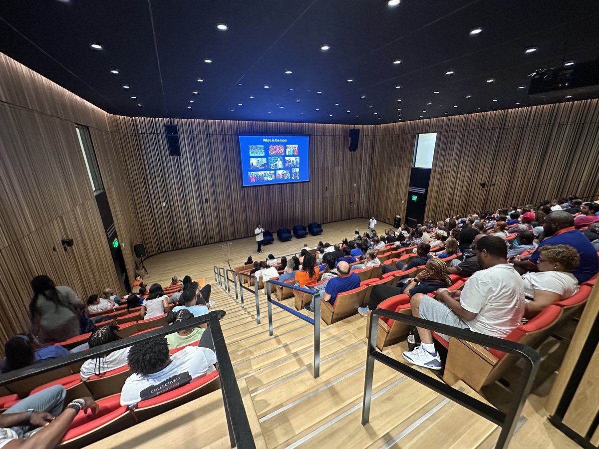 We joined our long-time #DCPS partner, <a href="/RooseveltHSDC/">Roosevelt HS DC</a>, for a PD Day before the upcoming school year. We spoke with school faculty and support staff about creating a school culture free from violence. We can't wait to restart MOST and WISE programming at Roosevelt very soon!📚🔜