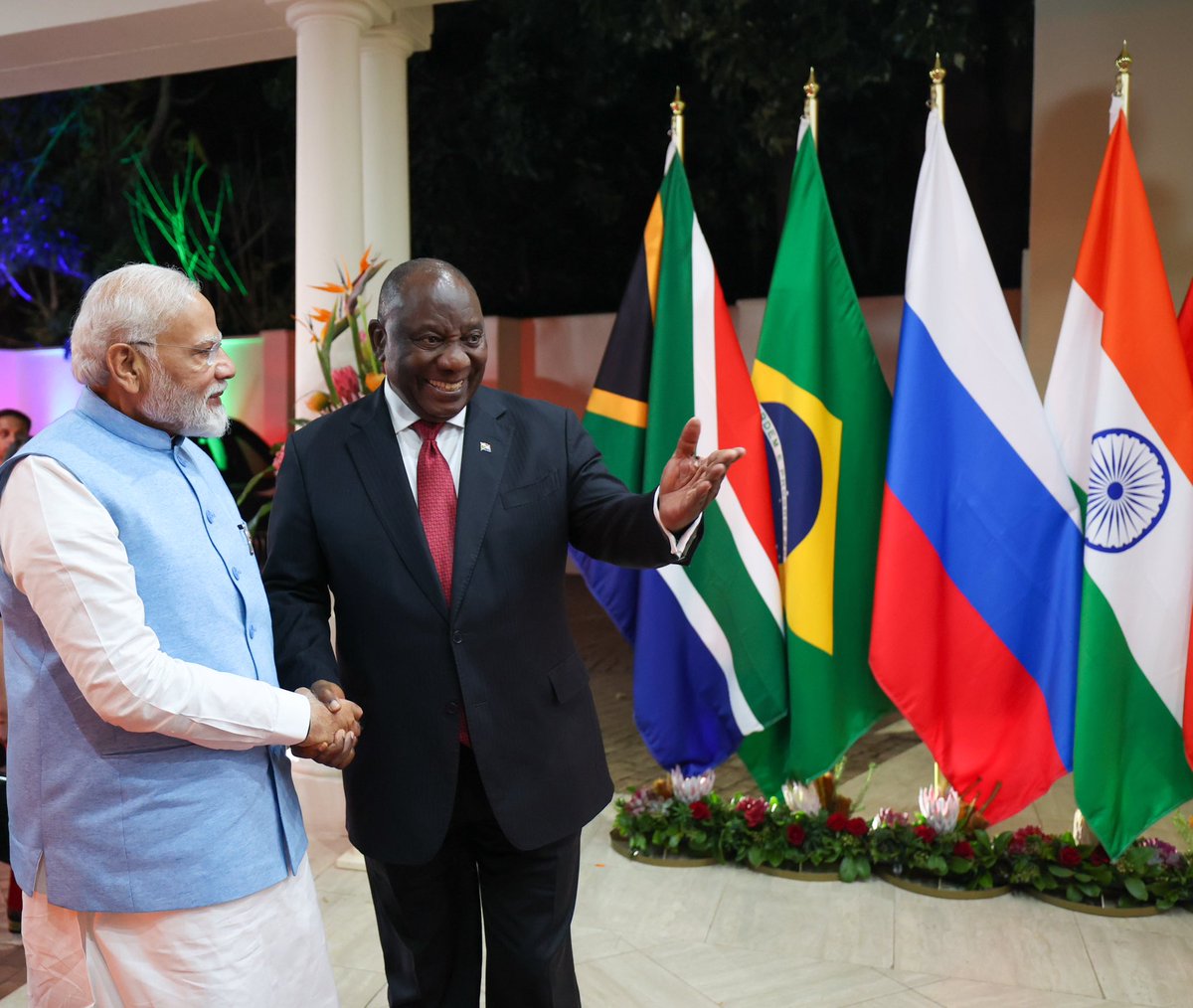 narendramodi's tweet photo. At the BRICS Leaders Retreat during the Summit in South Africa. https://t.co/gffUyiY7Xz