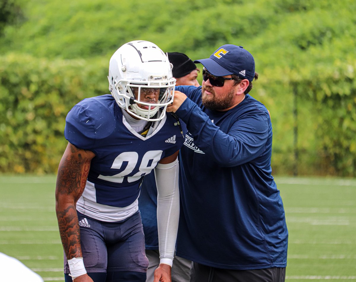 𝐇𝐚𝐩𝐩𝐲 𝐁𝐢𝐫𝐭𝐡𝐝𝐚𝐲 to the best Director of Equipment 🎂🎁🎉

➡️ <a href="/bwilson822/">Billy Wilson</a> 

#GoMocsFB x #ClimbTheMtn