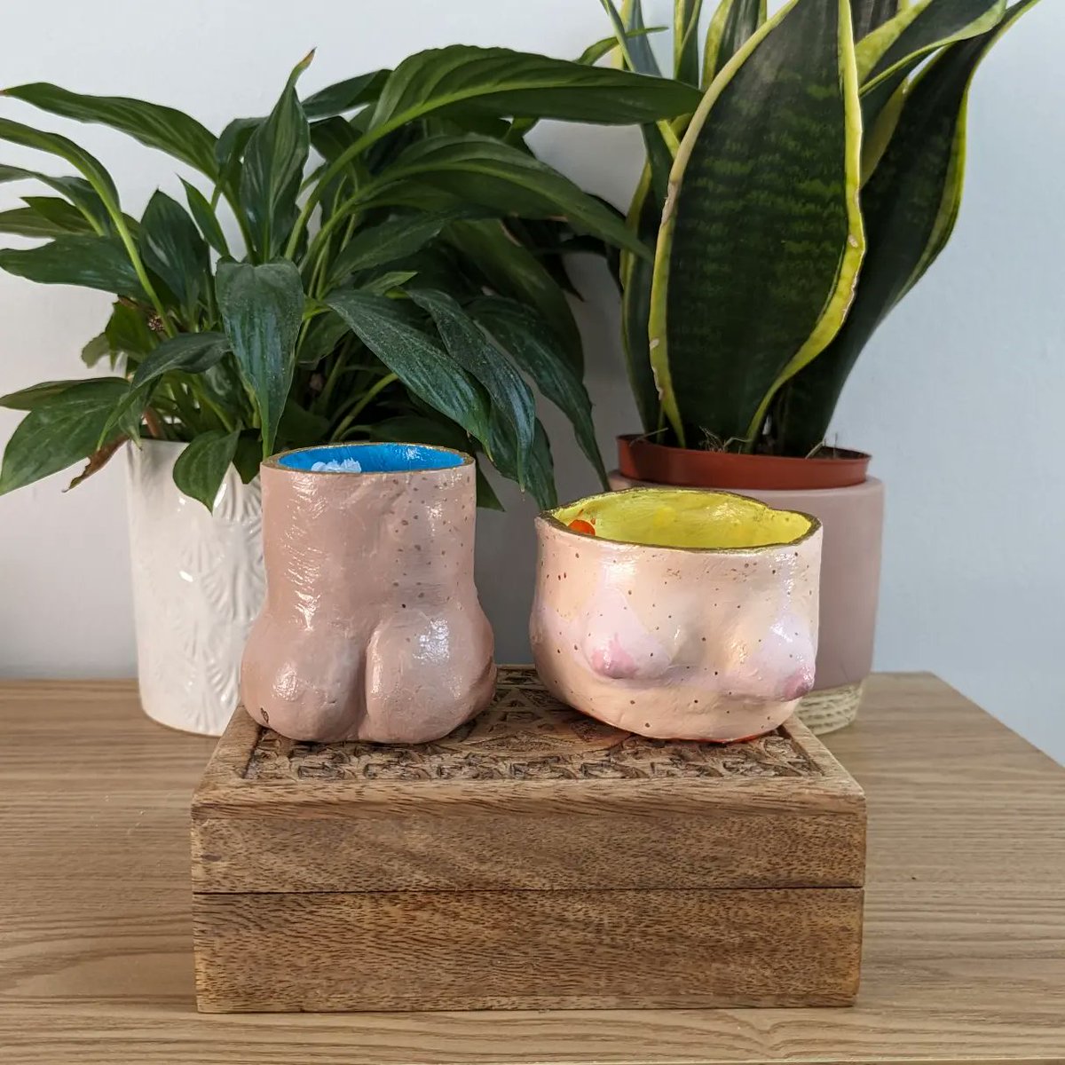 auipvu's tweet photo. I stopped posting here a while ago but in case you didn't know I have a tiktok (justdeenie) and instagram (just.deenie) where I've been sharing my journey into 6 months of sobriety, my mental health recovery and my newfound hobby - clay! https://t.co/vRfIn9wVOg