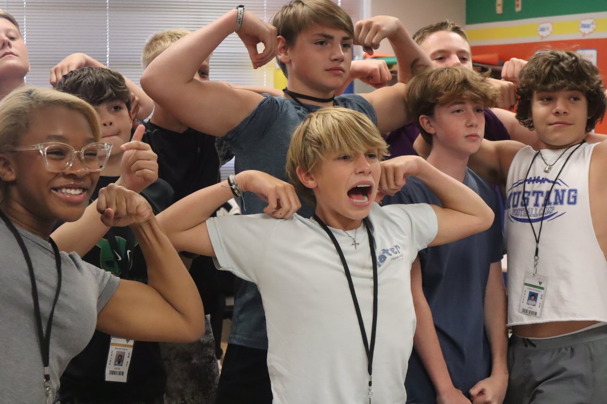 MrsFlynnsClass's tweet photo. @NorthJuniorHigh Ss participated in choice enrichment sessions during today's WIN Time (Advisory). Lots of excitement from Ts and Ss! This is already a game-changer! #RISDWeAreOne #RISDBelieves @djplaney @EloisaSMuzquiz #RNJHNextLevel #RTIScheduler https://t.co/KUbWM3TQY8