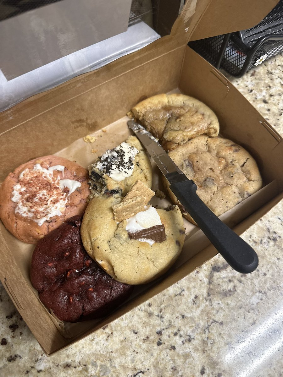 AJackB1948's tweet photo. Sweet sweet sugary serotonin https://t.co/QEFyshTcfz