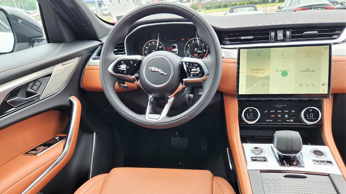 JLRwestchester's tweet image. Brand new 2024 Jaguar F-PACE R-Dynamic S With Navigation &amp;amp; AWD, available now 🏁

Stock #: J24004
MSRP: $81,271

Contact our Sales Consultants for more info about this #FPace🔽
📞(610) 436-0600

#jaguar #rdynamic #jaguarcars #luxurysuv #jlrwc #westchester #piazzapremium