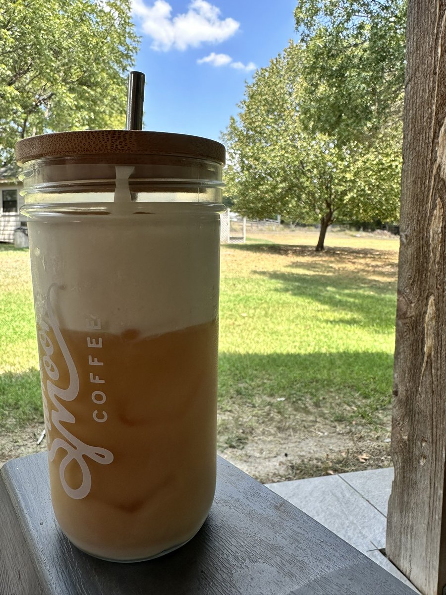 HortonHearsTx's tweet photo. The whipped cream in my coffee matches the puffy clouds in the skyโฆ can we get a few more days like this please? โบ๏ธ
#Tuesday #augustheatwave https://t.co/SJhyqfbrvy
