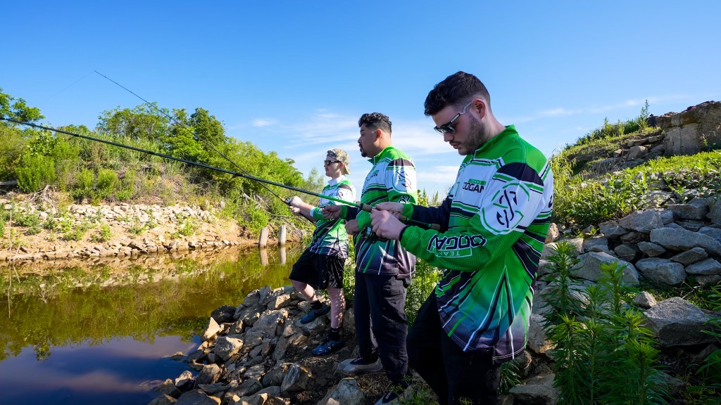 googan_squad's tweet photo. Leveling up with the Team Googan Jerseys! Who's ready for the next GS x OpTic collab? #fishing #gaming #opticgaming #googansquad https://t.co/kZFp5xQfOW