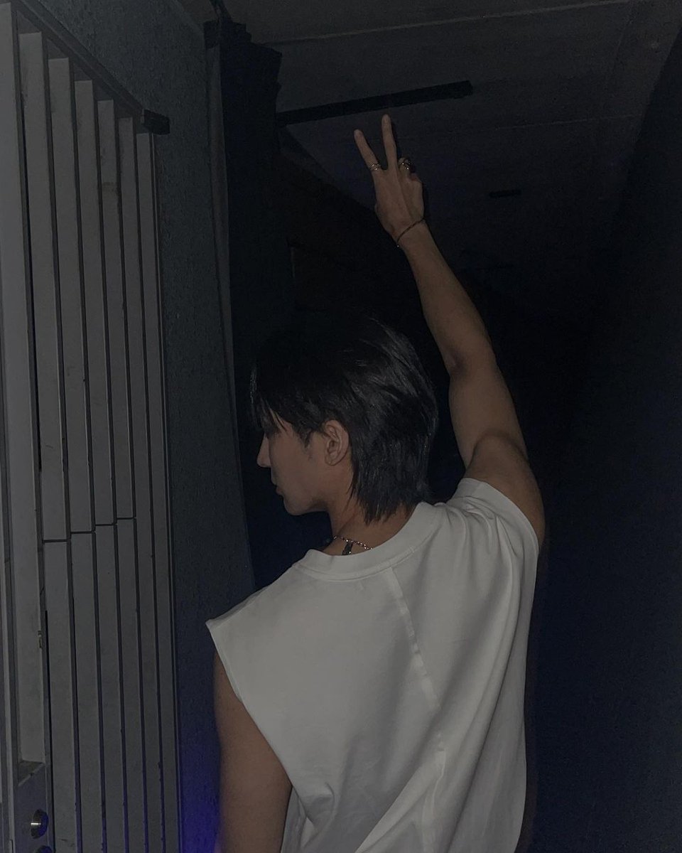 yutofiles's tweet photo. #YUTO IG update https://t.co/9klMoEQ3EU