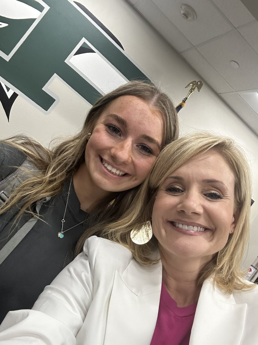 Loved grabbing a moment with our sweet Haylee Grace today. She is the sweetest, kindest soul and I am so thankful for her. #hayleestrong #1 year! @ProsperHS