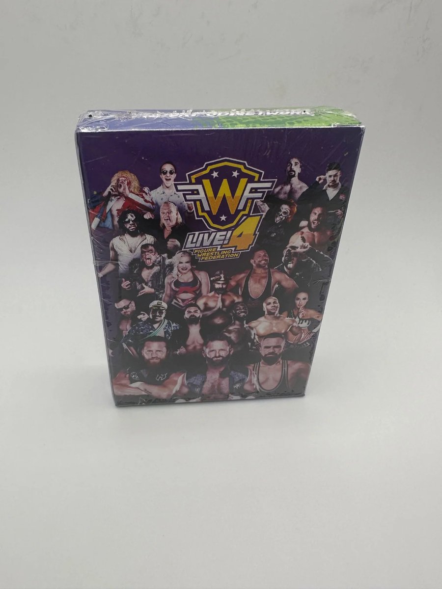 MajorWFPod's tweet photo. So many new items over at https://t.co/RbYK9OpnZs!
The @TheJoeShoes Major Bendies are selling like crazy.
There’s #Live17 merch.
Extreme #MajorBendies Series 1 are shipping, now.
#FWFLive4 cards are also available.
That’s not even all of it!
#ScratchThatFigureItch https://t.co/VhoZ5QLlt1