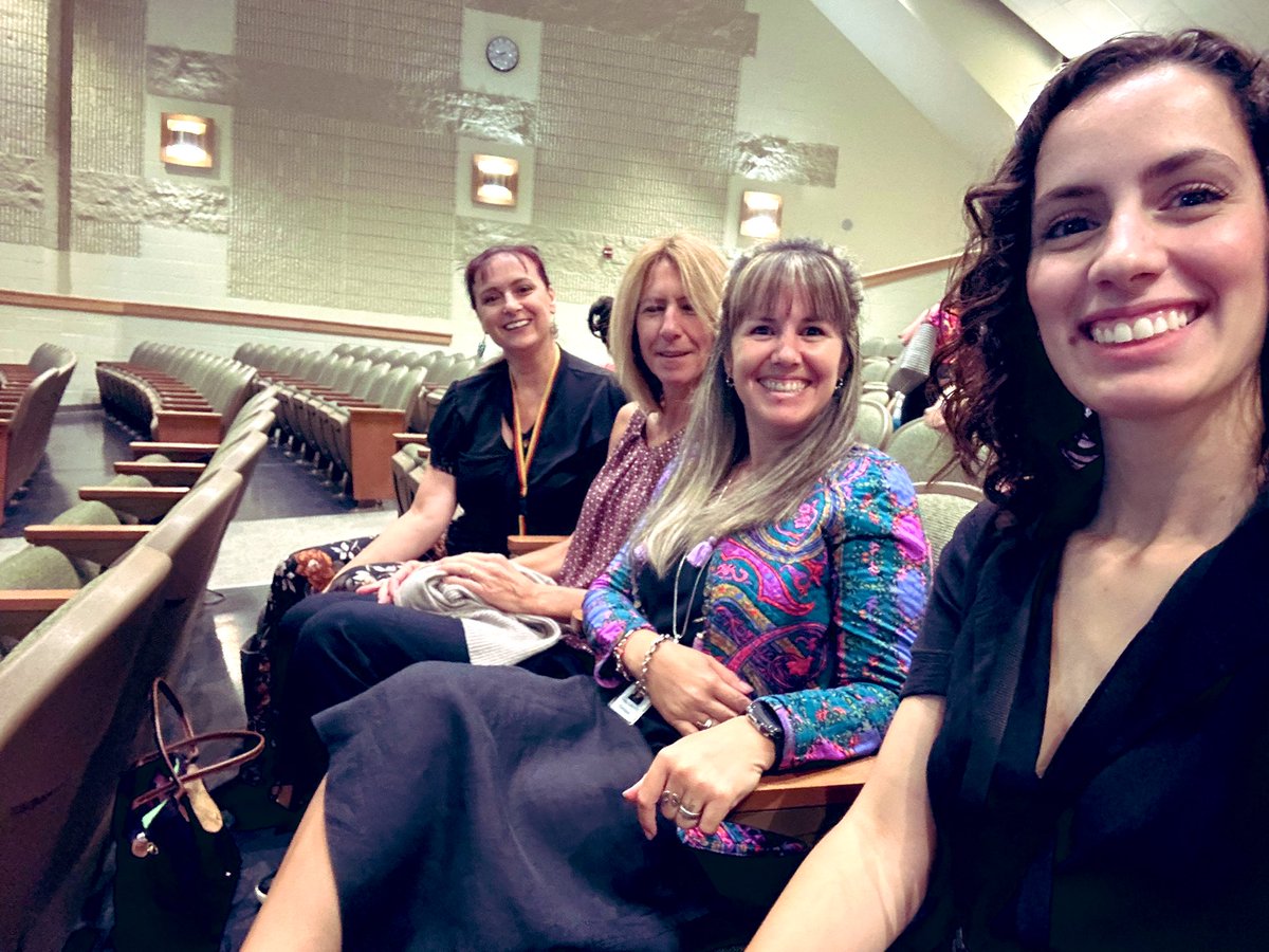 @thisislanguage CEO at World Languages Professional Development Day!🤩Thanks for visiting #WCPSS and for sharing your expertise with us! <a href="/NorySantillan/">Nora Santillan</a> <a href="/ligonmiddle/">Ligon GT Magnet</a> #UnitingOurWorld <a href="/ParticipateLrng/">Participate Learning</a>