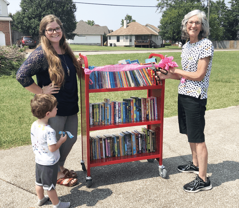 Parishioners team up to provide free books to foster families: ow.ly/Cxy250PC7xX