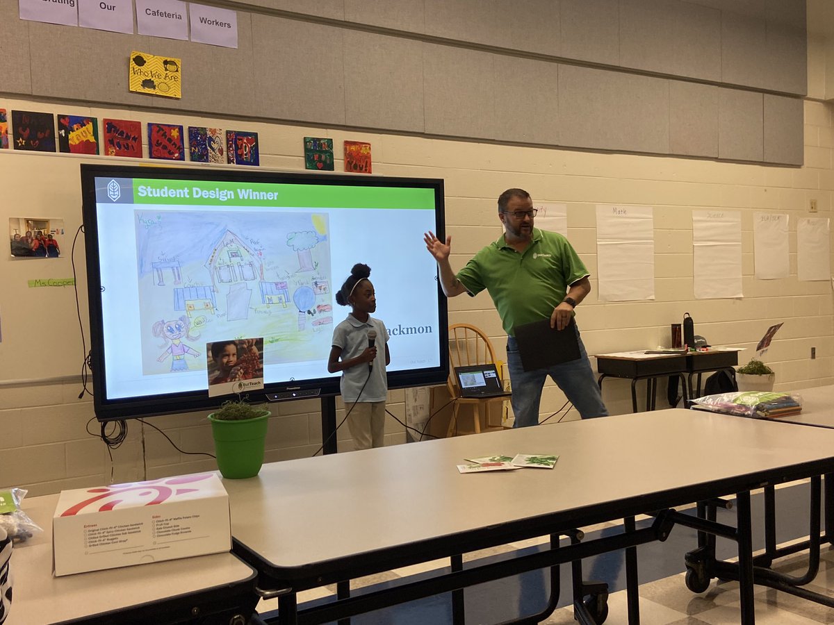 MilesTigersAPS's tweet photo. @MilesTigersAPS @APSMediaServ @apsupdate 
OutTeach is gifting our teachers and staff with an outdoor learning space and our students had the pleasure of sharing their input! They did an amazing job👏👏👏@KMilesAPS @DarnishaJohns19 https://t.co/eZ5YE0PbGj
