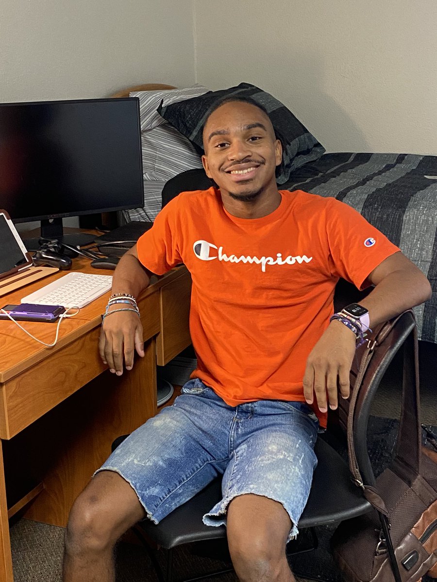 Albert Sledge (@asledge6) on Twitter photo <a href="/EthanSledge/">Ethan Sledge</a> and room and track mate <a href="/seancooksey22/">Sean Cooksey</a> check in at Adams Hall at <a href="/ACUedu/">Abilene Christian University</a> <a href="/ACU_TFXC/">ACU Track & XC</a> <a href="/EthanSledge/">Ethan Sledge</a> and room and track mate <a href="/seancooksey22/">Sean Cooksey</a> check in at Adams Hall at <a href="/ACUedu/">Abilene Christian University</a> <a href="/ACU_TFXC/">ACU Track & XC</a>