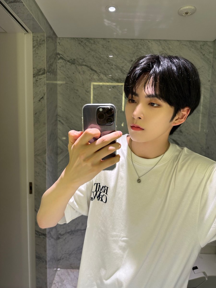 Lun8LATAM's tweet photo. |TRAD WEVERSE|

Actualización de #Takuma

Espero que hoy hayas tenido un buen día ㅎㅎㅎ

#루네이트 #LUN8 #타쿠마 #タクマ https://t.co/LFwYobrk5Y