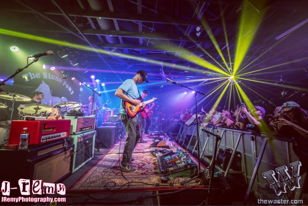 WasterInc's tweet image. Who can resist an @umphreysmcgee show? See pics and review from @thestonepony - thewaster.com/concert-review…