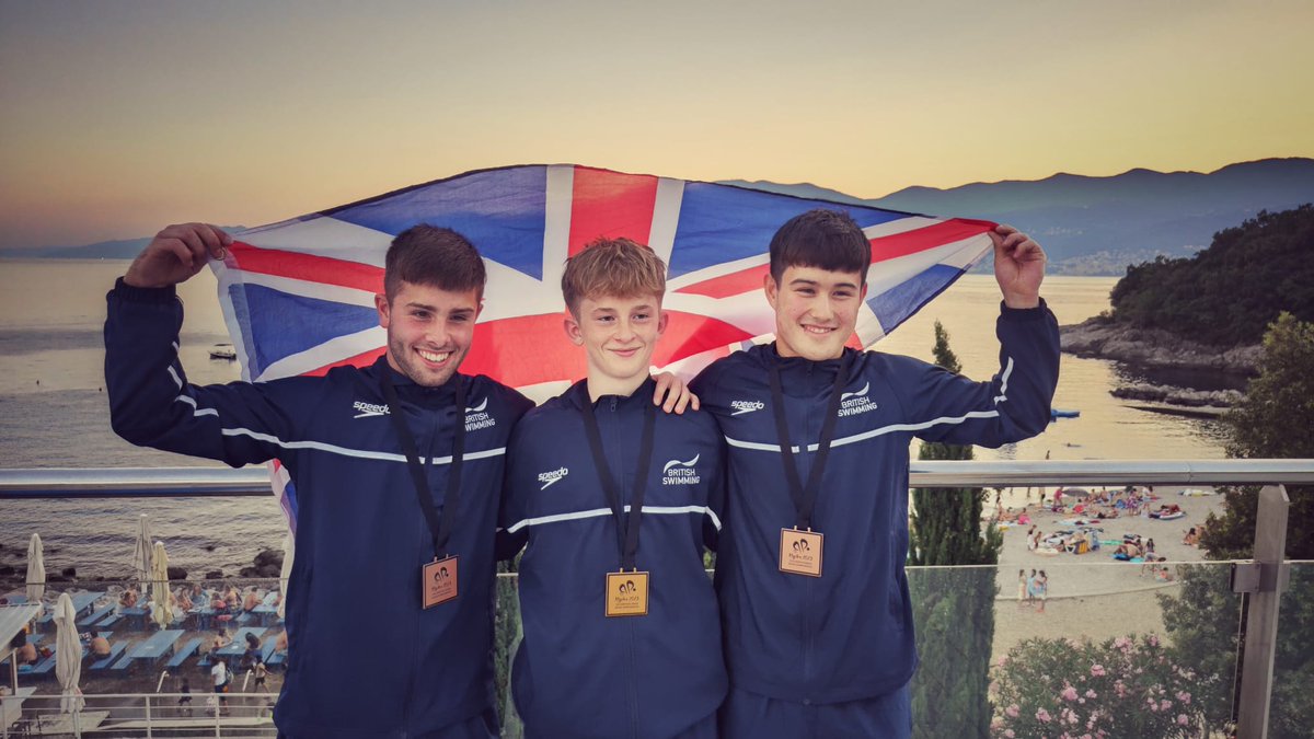 A brilliant afternoon on the boards! 🤩🥇🥉 Jorden Fisher-Eames puts in a stunning performance to retain the Boys B Platform title 👑, with Euan McCabe and Leon Baker later securing bronze together in the Boys A/B 3m Synchro 🤝 #LENEJDC2023