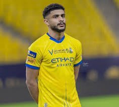 abohythm82's tweet photo. عبدالاله العمري قنبلة موقوته في النصر وجوده راح يلقم النصر اهداف اشكال والوان عديم روح ومسؤوليه يتمشى بالملعب اتمنى تكون اخر مباراة له مع النصر ويذلف لاي نادي https://t.co/bYa6tGQwPa