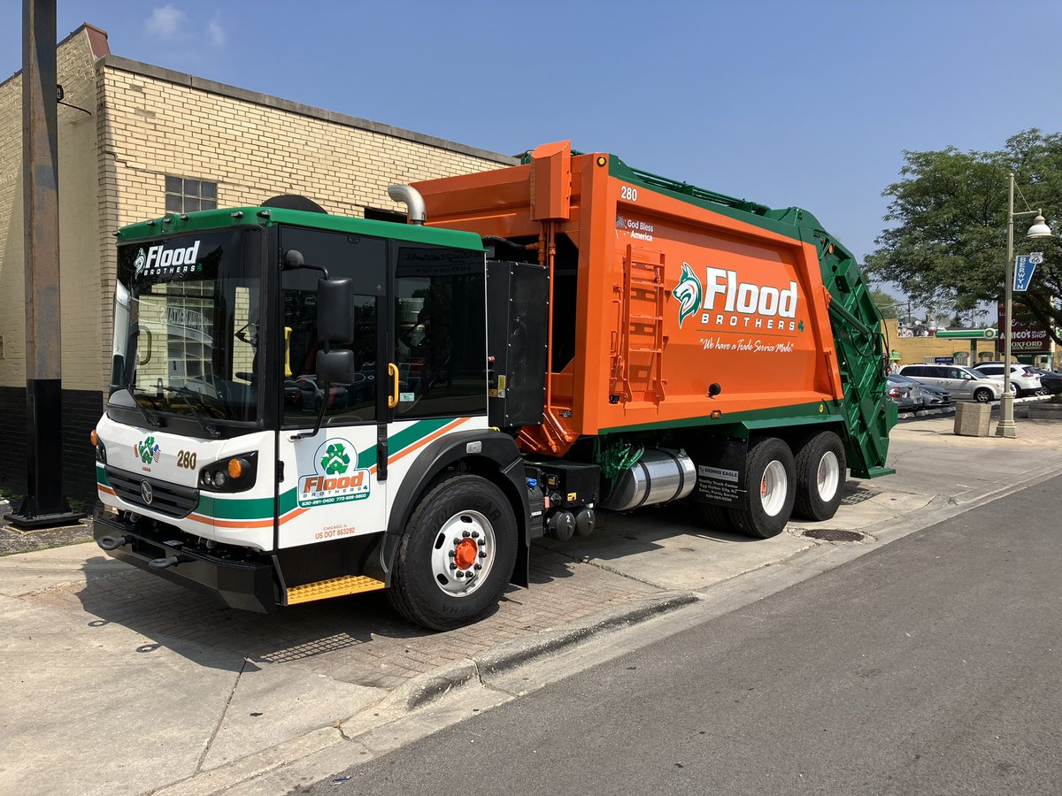 Flood Brothers Disposal/Recycling (@floodbrochicago) on Twitter photo Gotta say, that <a href="/Dennis_Eagle/">dennis_eagle</a> sure cleans up well with a fresh coat of #greenandorange #floodbrothersdisposal #newwheels #streetready #garbagetrucks #recycling Gotta say, that <a href="/Dennis_Eagle/">dennis_eagle</a> sure cleans up well with a fresh coat of #greenandorange #floodbrothersdisposal #newwheels #streetready #garbagetrucks #recycling