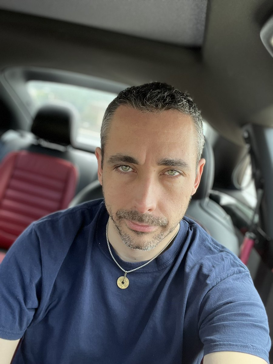 Vibrianium's tweet photo. Heading to the dentist 🦷 
.
#ratherbegaming #gamer #gaming #hazeleyes #irisheyes #nofilter #nofilterneeded #carselfies #photoshoot #shotoniphone https://t.co/41UL9pzEHd