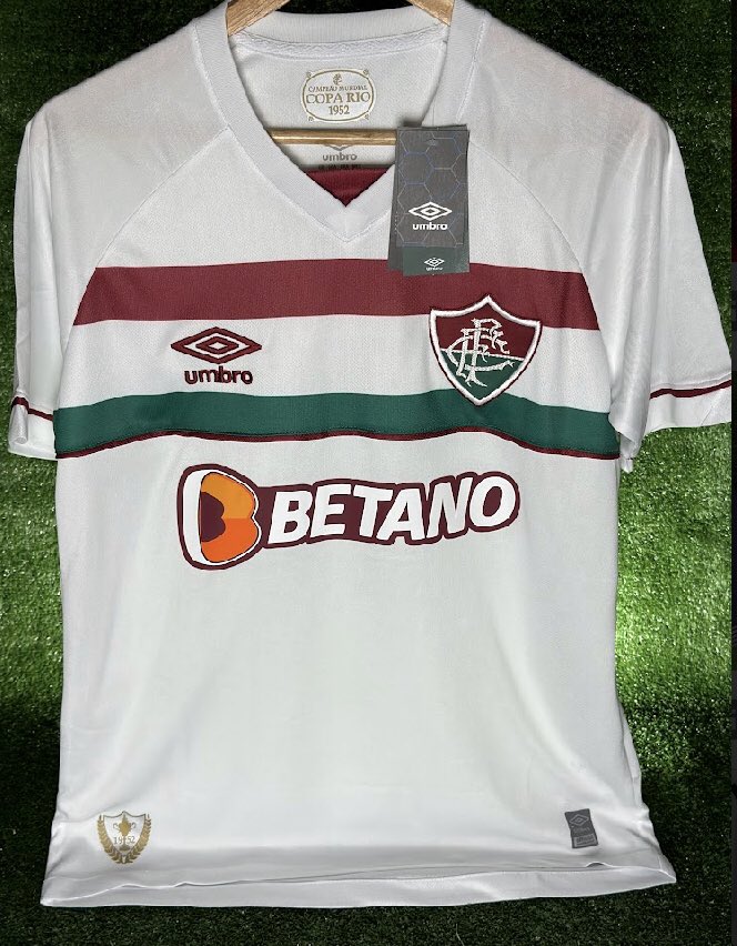 SportsWaves's tweet photo. Fala galera do fluzão, vascao e mengao.
Temos disponíveis a pronta entrega essas, só chamar dm escolher seu tamanho e aguardar sua tão esperada camisa pra torcer pelo seu clube do coração!!!! https://t.co/F7iQvexgAJ