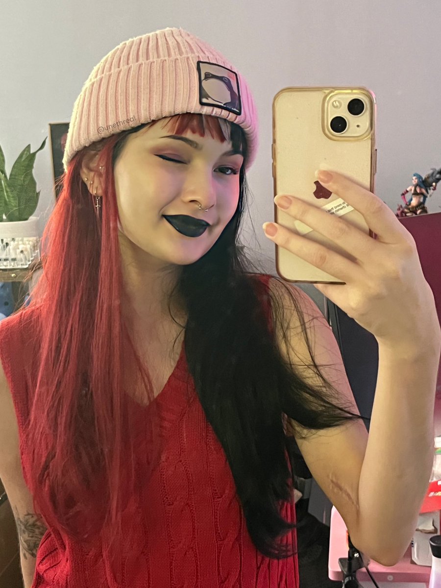 cybermommii's tweet photo. goth mommi https://t.co/yZ7tshBfee