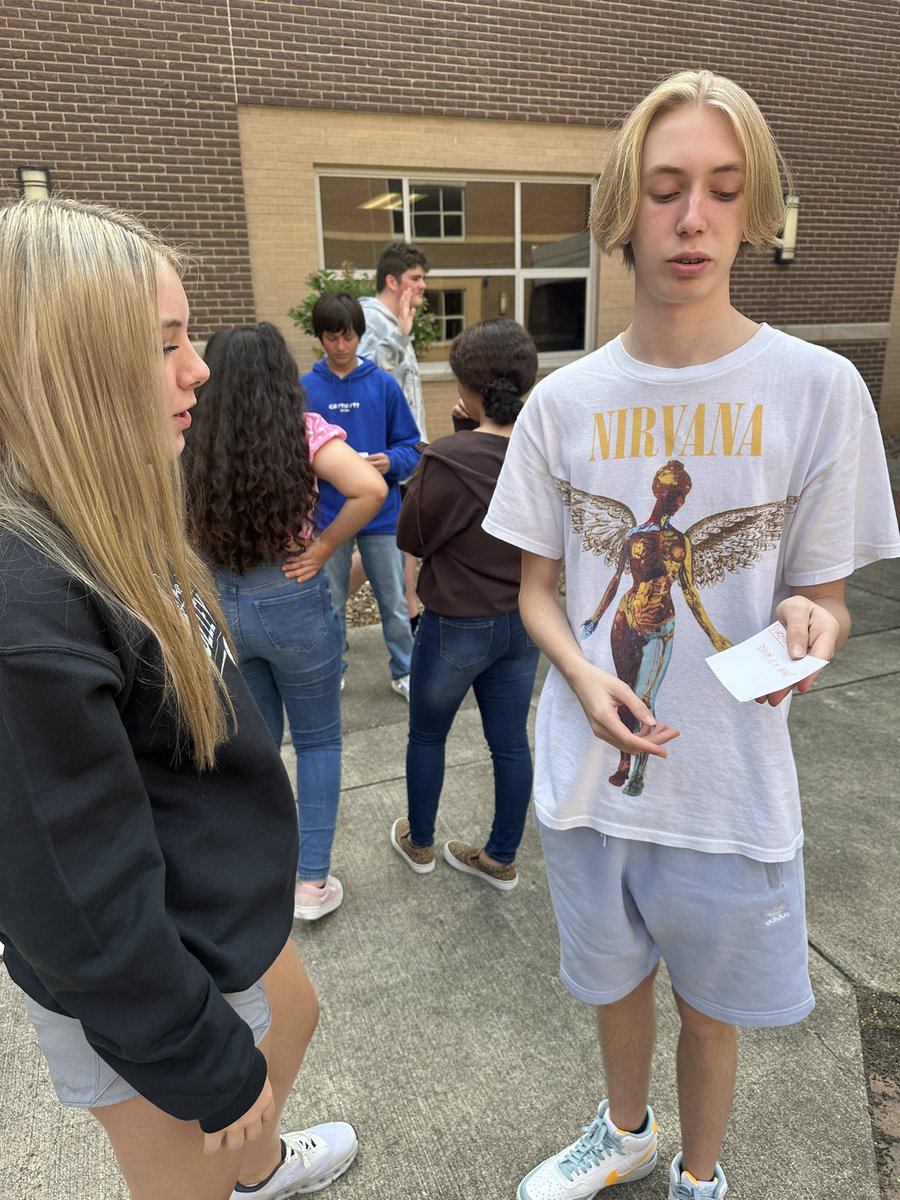 missrigginsmath's tweet photo. A great day for a Quiz-Quiz-Trade to review our math skills! ☀️📝 #rockstarstudents #cultureofgreatness https://t.co/yE12h2fvge
