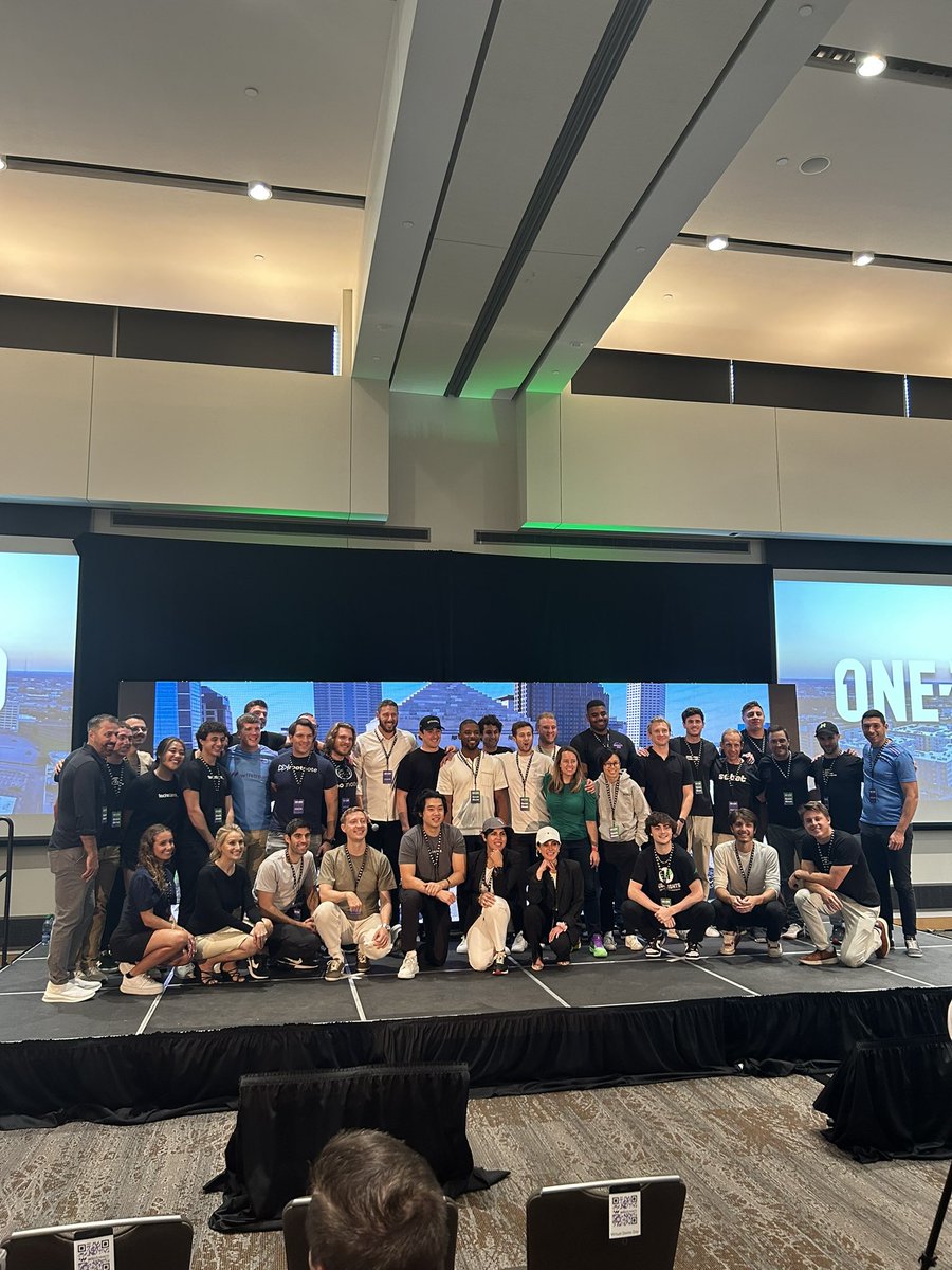 One-Zero tweet media