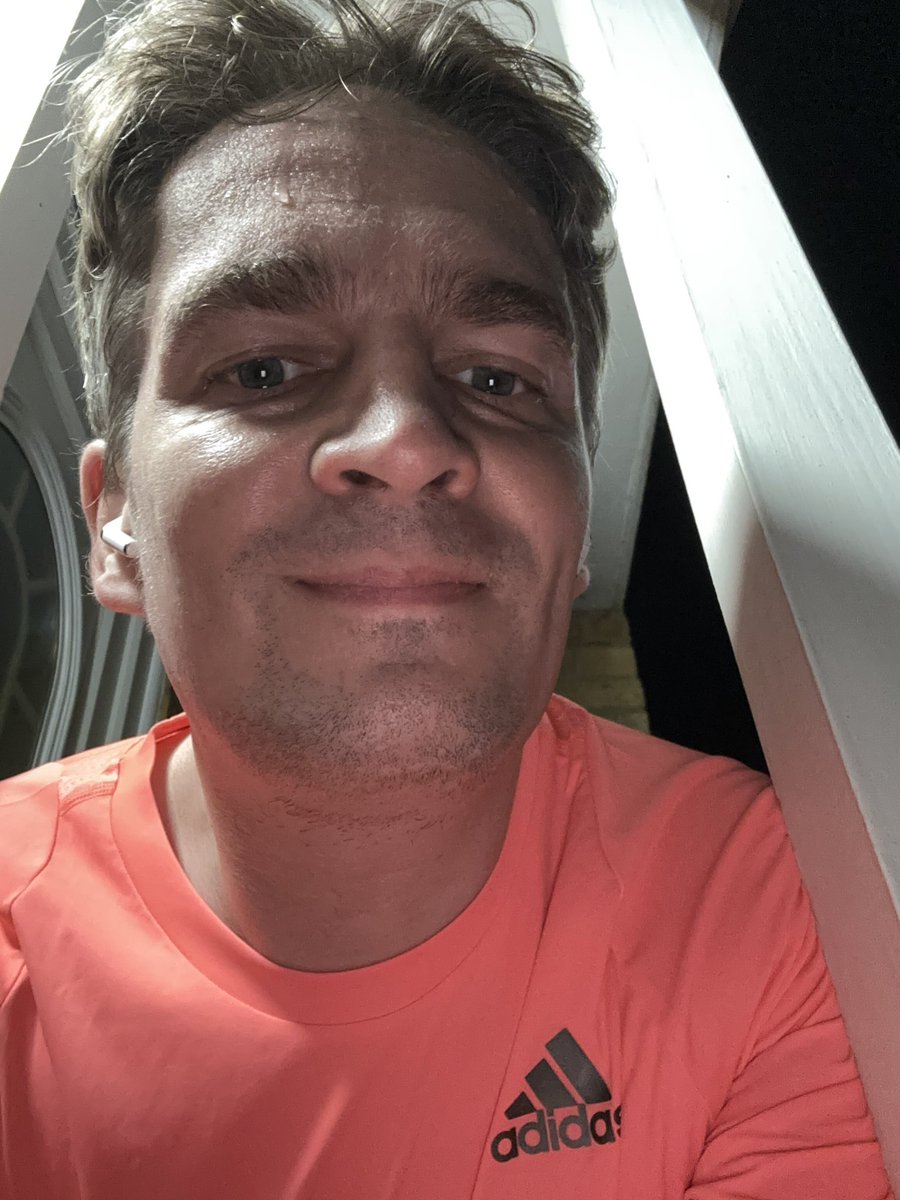 QuizMasterGary's tweet photo. 50 minutes run done today, the last time I exercised I passed I hurt halfway thru and had to be lay upside down, so Iโd say this one was better. Just. #running #jogging #fitat42 #thisgirlcan #guyscanwearleggingstoo #leggingsarecool #somepeoplejustdontgetit https://t.co/6HtA9hImhv
