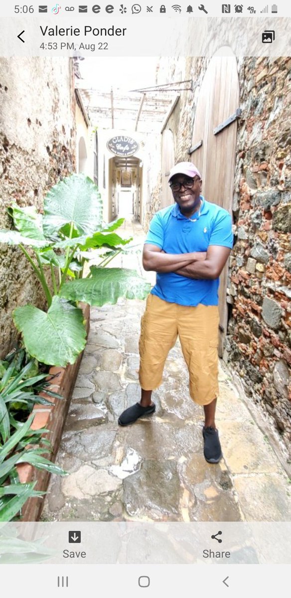 AlvinPonder's tweet photo. In downtown St. Thomas at Glady's Cafe. Kalaloo soup and Curry goat dish was delicious! #StThomas https://t.co/0GD6lDWxtz