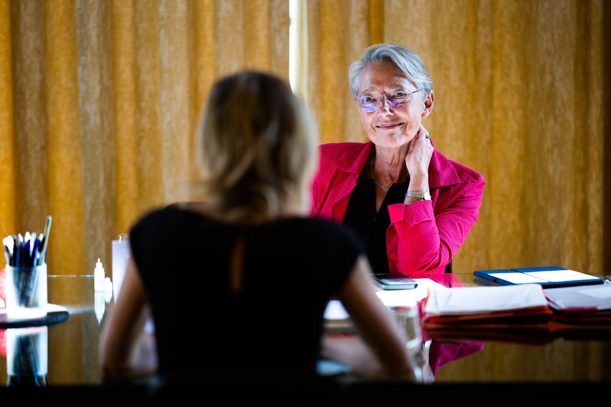 Ravie de retrouver la Première ministre <a href="/Elisabeth_Borne/">Élisabeth BORNE</a> pour préparer la rentrée et aborder les priorités des mois à venir pour accélérer la transition énergétique. La France a tous les atouts pour relever ce grand défi.