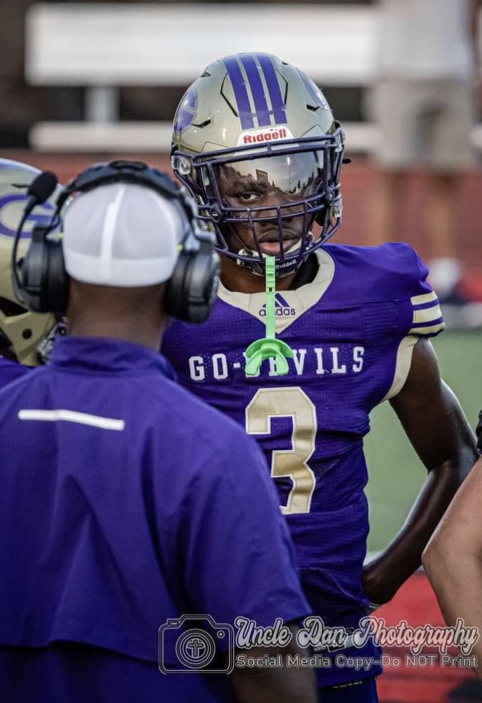 Cobainthetrain's tweet image. Captain #3 Sheldon Smith #Class24 RB To Know! #BeGreat @DanLeamons @HootensARFBall @FearlessFriday @PrepRedzoneAR @SBLiveARK @ArSportsNet @ASTSprts @_austenhalliday @JaredNMorrow @JakeNorwood13F @GPSD71743