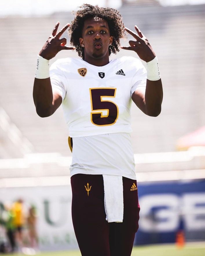 PFF_College's tweet photo. QB1🔱 https://t.co/uPKQzkFWq4