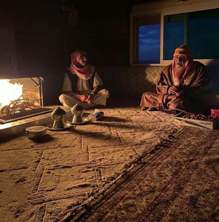 aboood395's tweet photo. يغيب إِذا غِبتَ عَنّي السُرورُ 
فَلا غابَ أُنسُكَ عَن مَجلِسي❤️ https://t.co/ueUZkTleUF