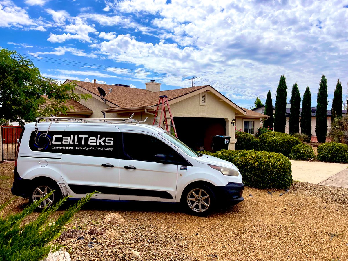 _CallTeks's tweet image. 🚨 Exciting news! We're currently installing our state-of-the-art home security system at a customer's residence, ensuring their safety and peace of mind. Stay tuned for updates and photos as we work hard to protect what matters most! 🏠🔒 #HomeSecurity #InstallationInProgress