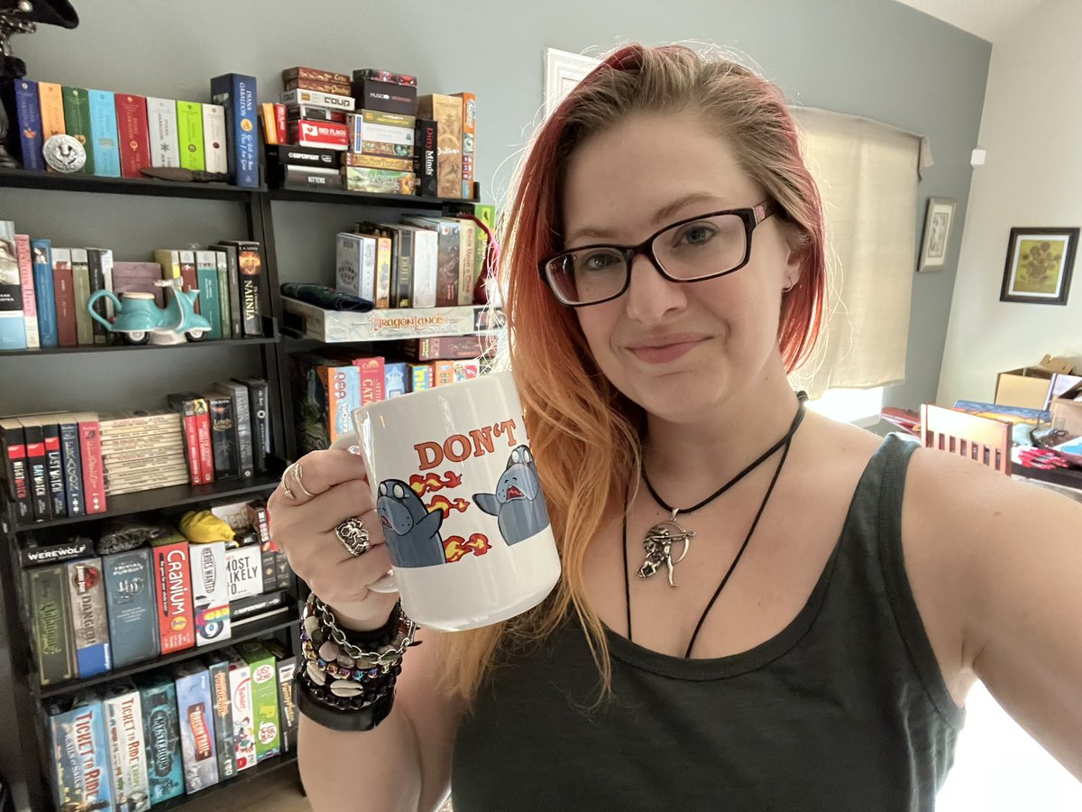 Mayhems_Muse's tweet photo. @DarbuNz @azian_steve @HarleyQutiePie @legendryturtle1 @Sadventude Cheers to you, sir! #DontPanic https://t.co/TQkwHHvA6x