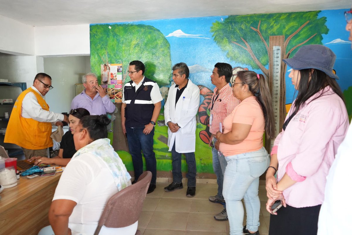ssaludsonora's tweet photo. Jornada de respuesta sanitaria tras el paso del huracán “Hilary”. 

El secretario de Salud, Dr. José Luis Alomía Zegarra, revisa personalmente la zona de Aceitunitas, localidad del municipio de Benito Juárez, #Sonora 

#TierraDeOportunidades https://t.co/wgxItjPzfM