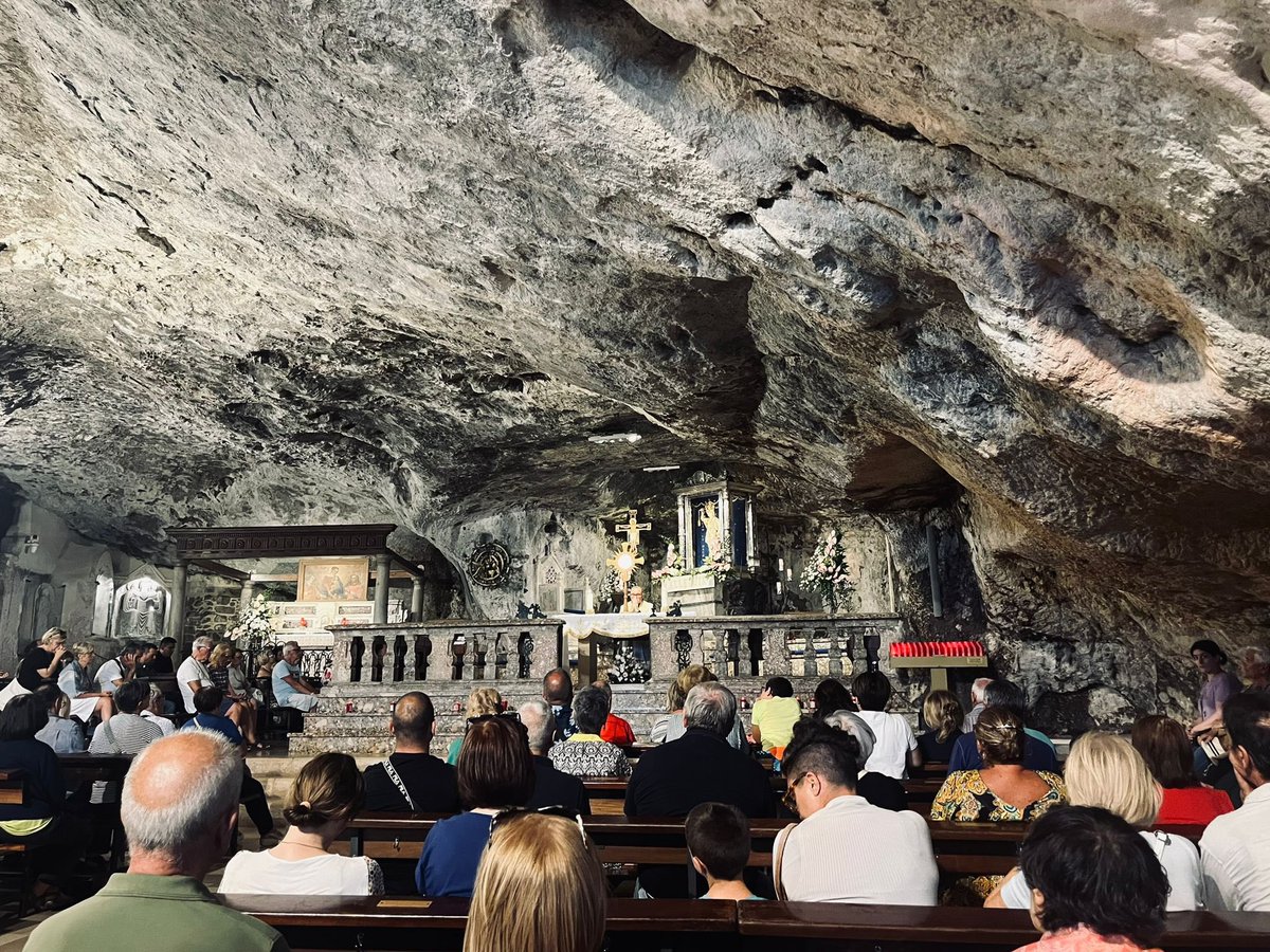 San Michele Arcangelo, prega per noi❤️ #MonteSantAngelo