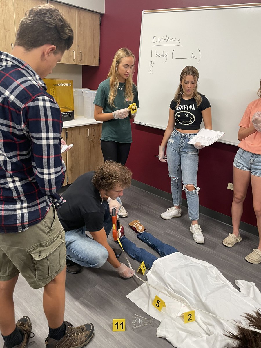 MrsMurphyRBCHS's tweet photo. Day 2 of the #AnnaGarciaCase: students documented evidence and measured the distance from the point of origin. They broke into teams and each had a role in collecting important evidence. #PLTW #PBS #PrinciplesofBiomedicalScience #RBCHS https://t.co/TJpMEqxaL3